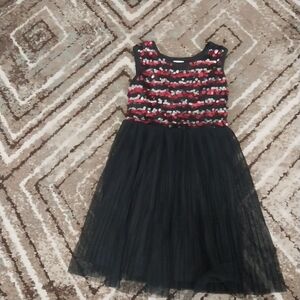 Size 6/6x black red dress